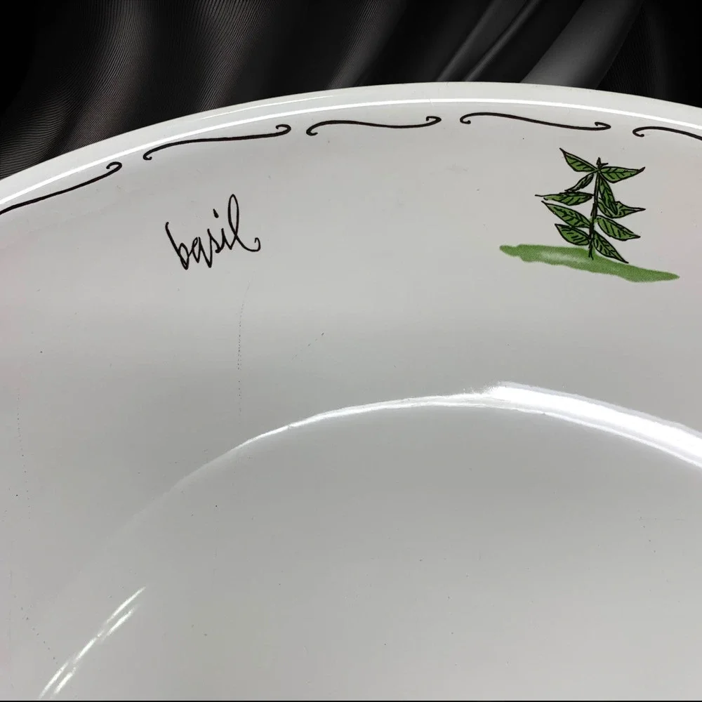 Pottery Barn serve family